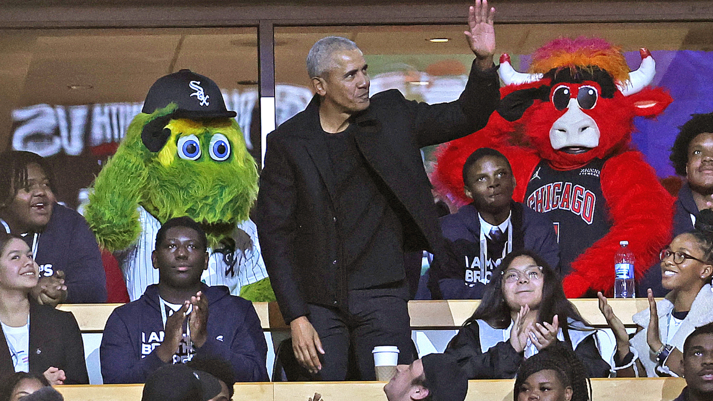 Barack Obama rails against effort from NBA's best at All-Star Game: 'It insults the game'