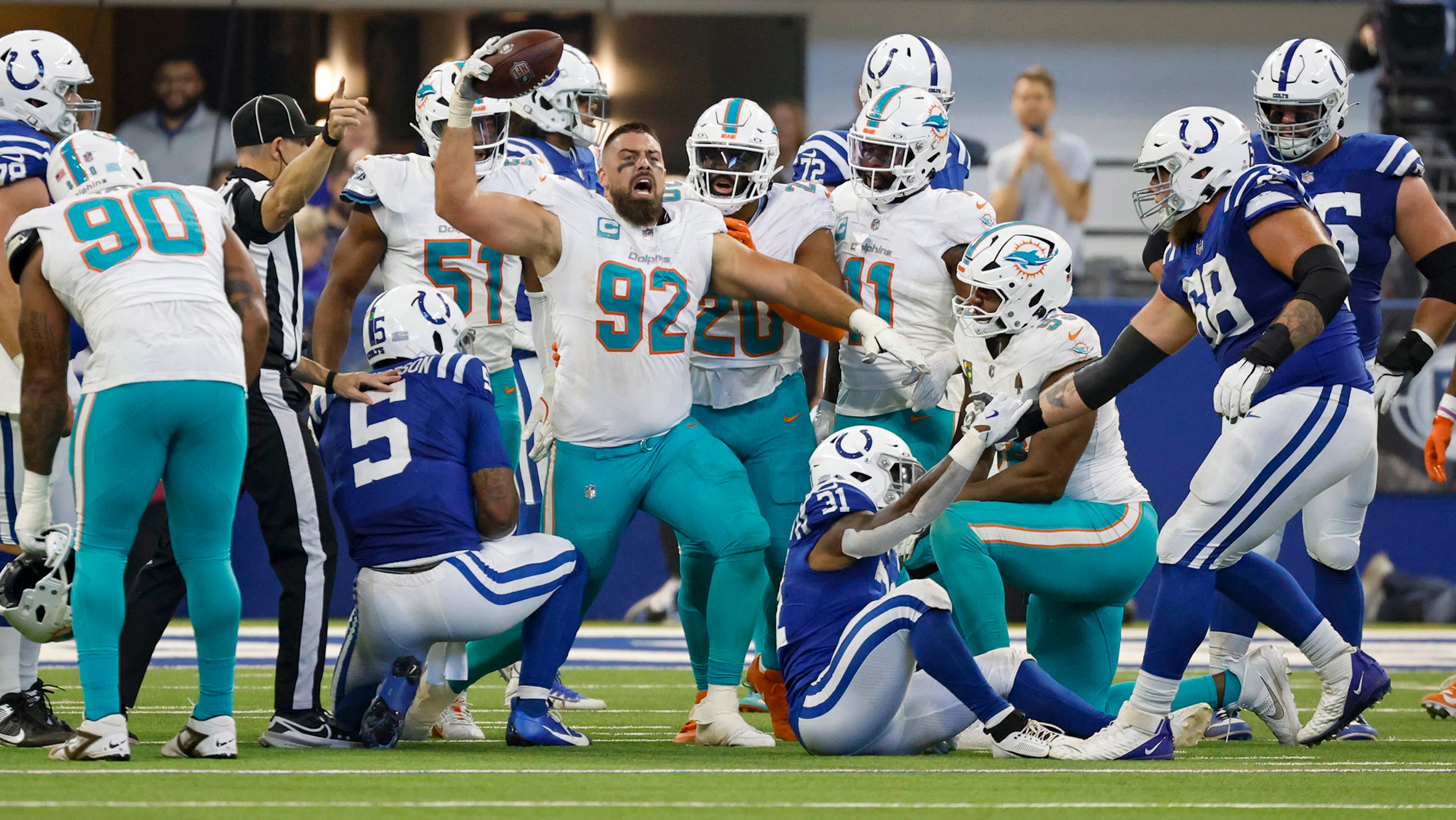 Dolphins' Zach Sieler suffers rare injury in practice; Miami determining next step, per report