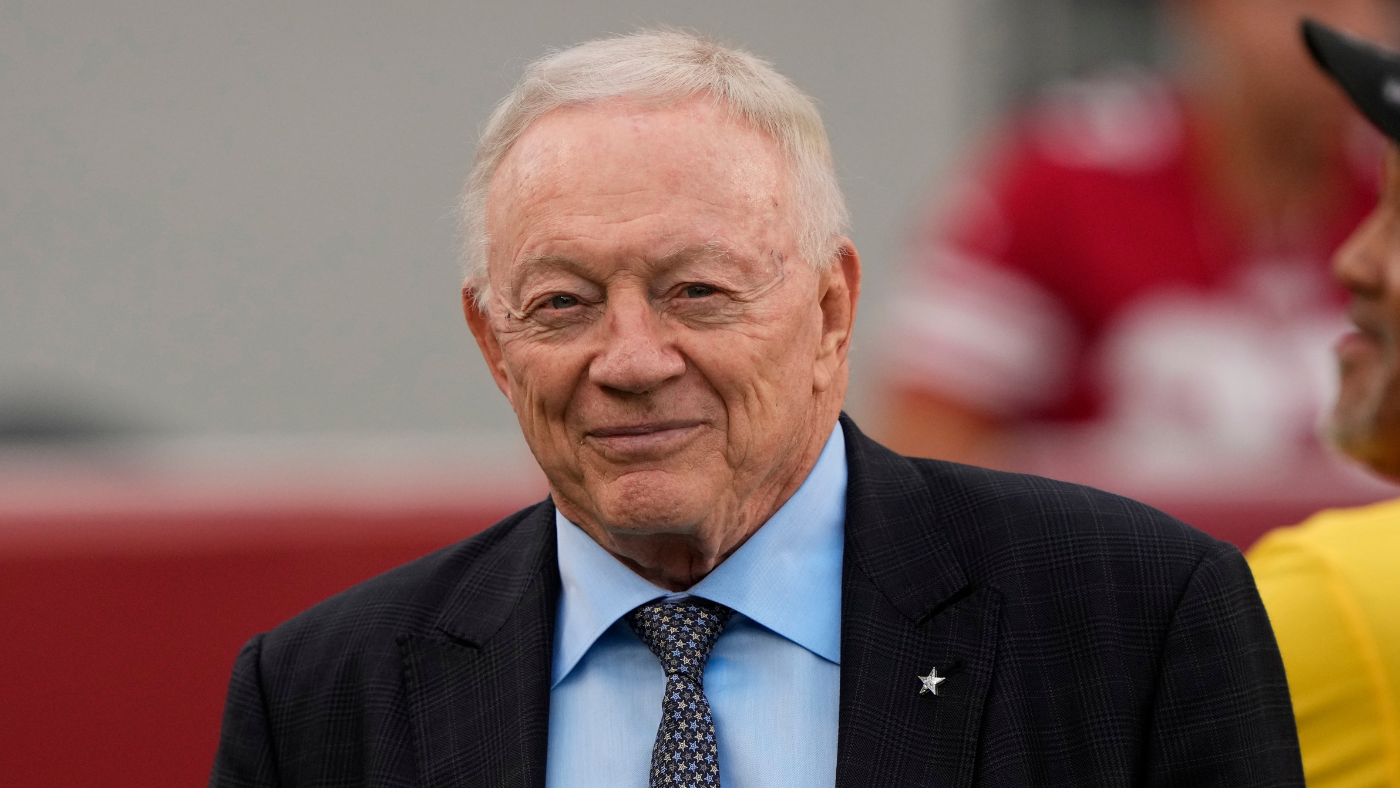 Cowboys owner Jerry Jones' children and grandson part of car accident before 'Sunday Night Football'