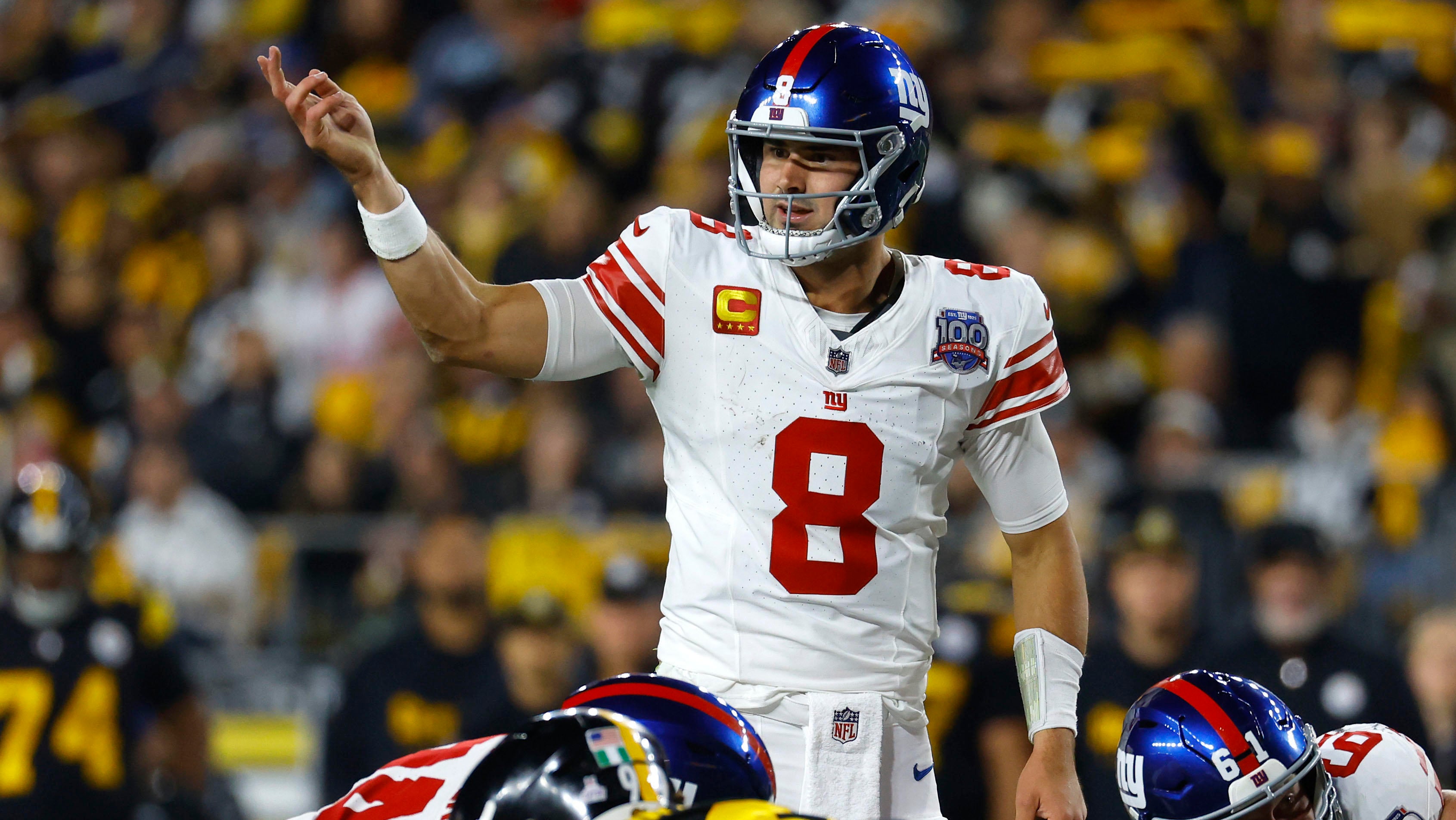 Daniel Jones' abysmal prime-time performances continue in Giants' loss to Steelers on 'Monday Night Football'