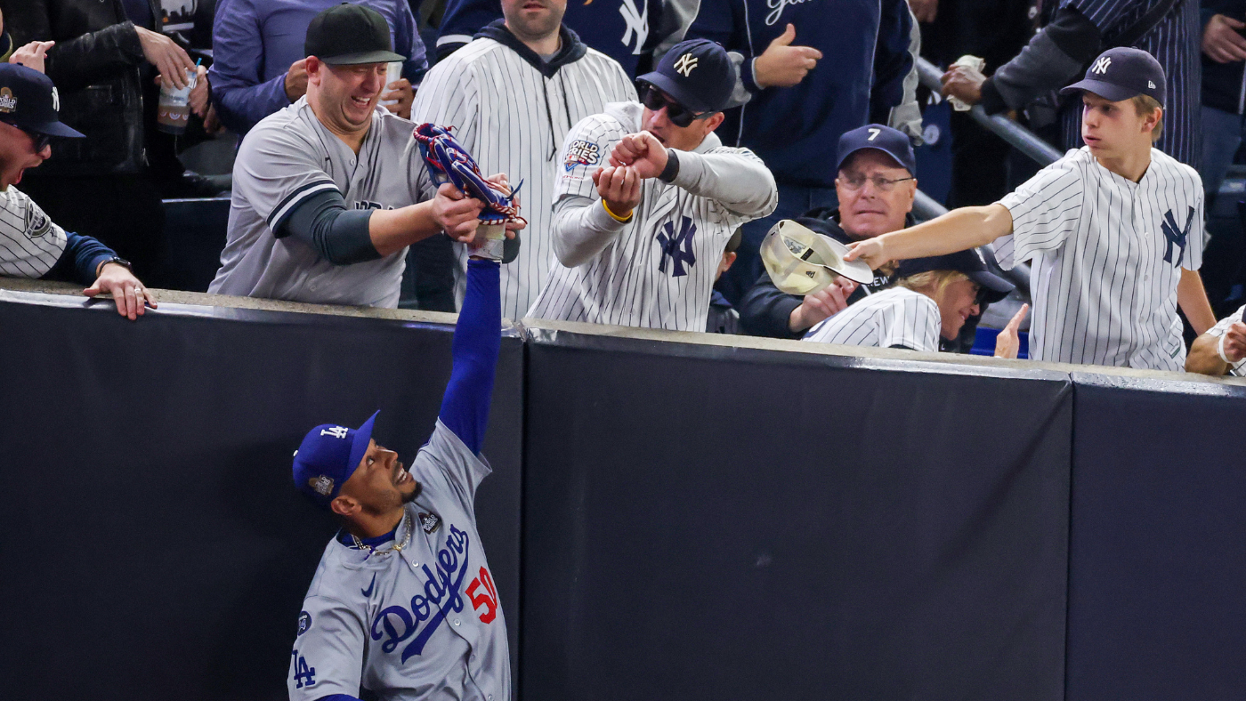 WATCH: Yankees fan tries to steal baseball out of Mookie Betts' glove in World Series Game 4