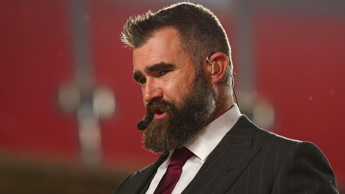 Jason Kelce apologizes for slamming phone of fan who aimed homophobic slur at Travis for dating Taylor Swift