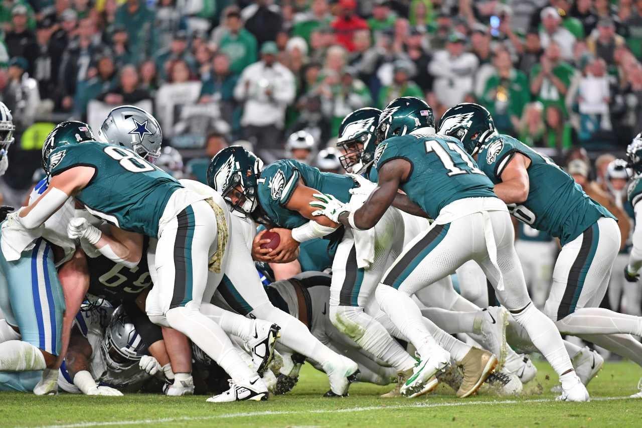 What is the Tush Push? How Eagles execute the play, why they run it so well, and how other teams fare