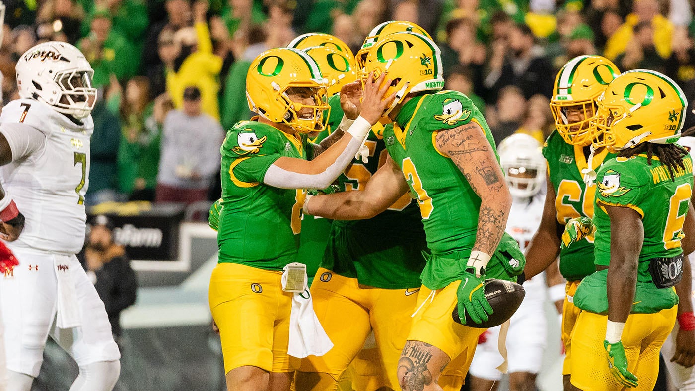 Oregon QB Dillon Gabriel sets FBS record for career touchdowns, passing Case Keenum