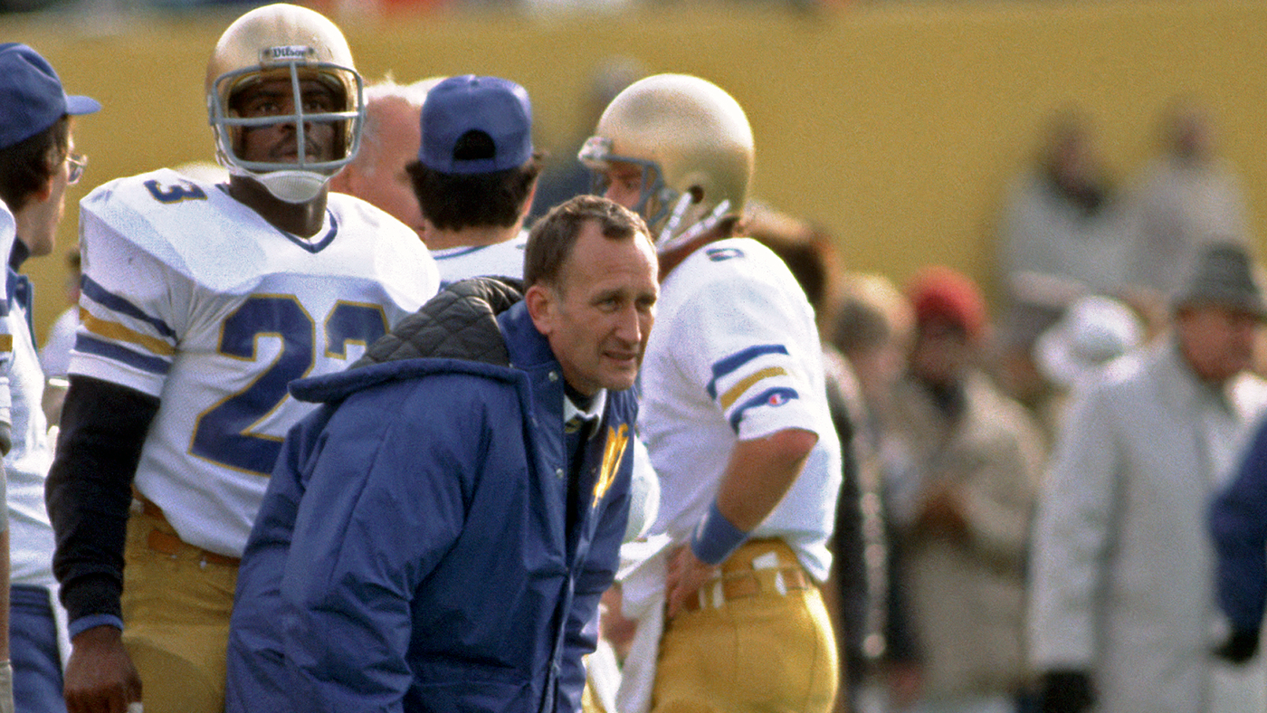 Gerry Faust dies at 89: Ex-Notre Dame coach was tapped from high school ranks to lead Irish in 1980s