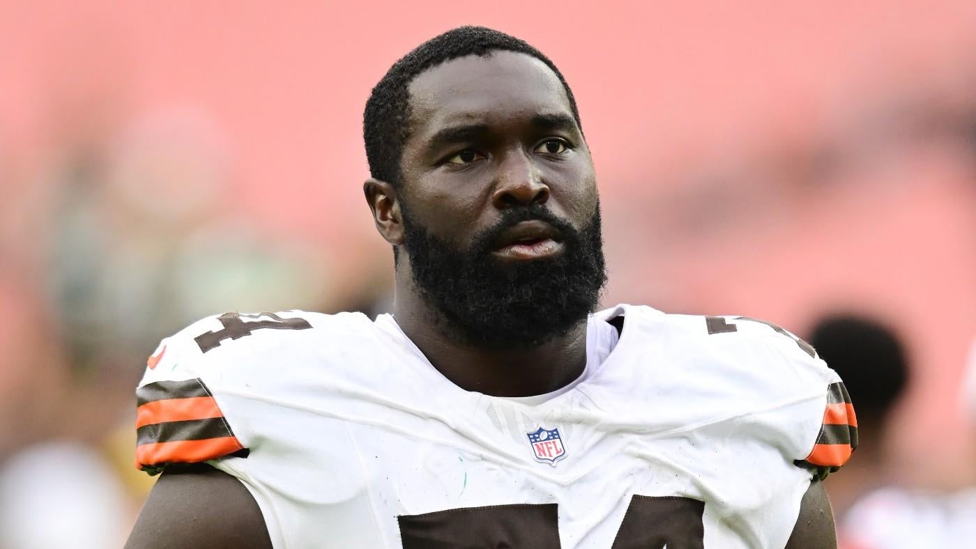 Browns OL Hakeem Adeniji announces the stillbirth of his son a week before his due date