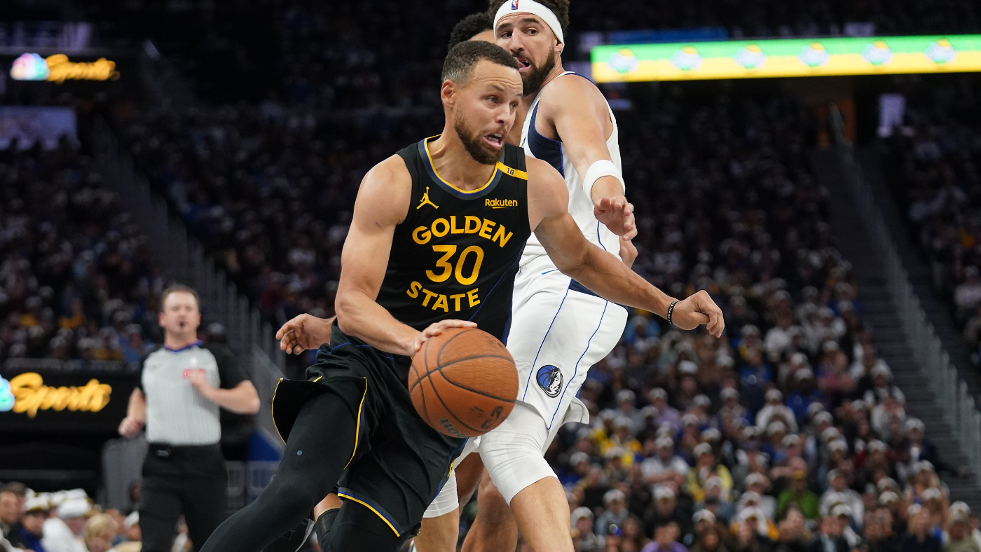 Stephen Curry saw Klay Thompson's night and ruthlessly stole it for himself in thrilling Warriors win