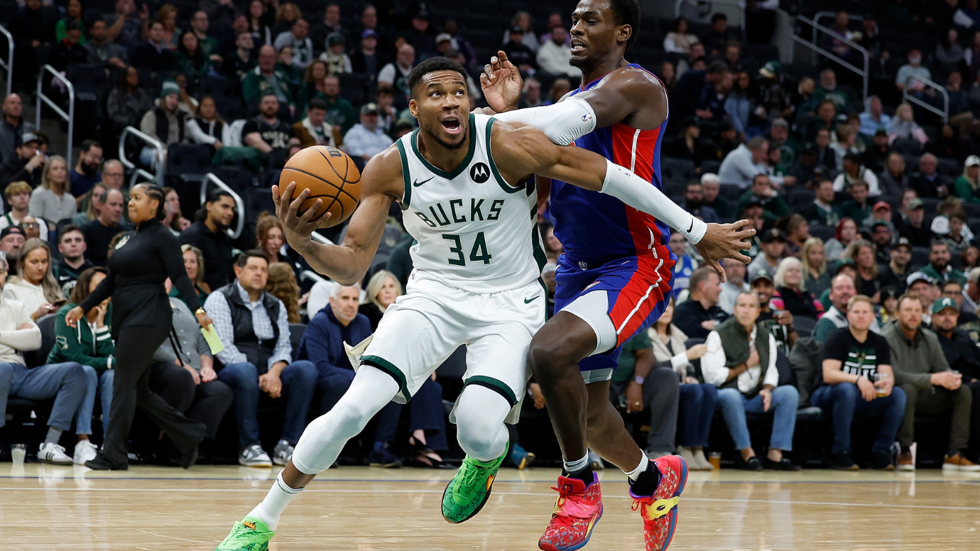 Giannis Antetokounmpo explodes for 59 points as Bucks top Pistons to post first back-to-back wins of season