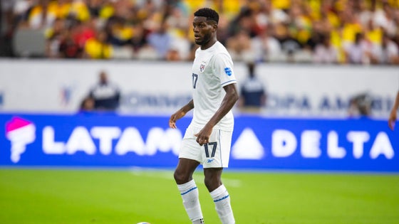 jose-fajardo-panama-cbs-usatsi.jpg