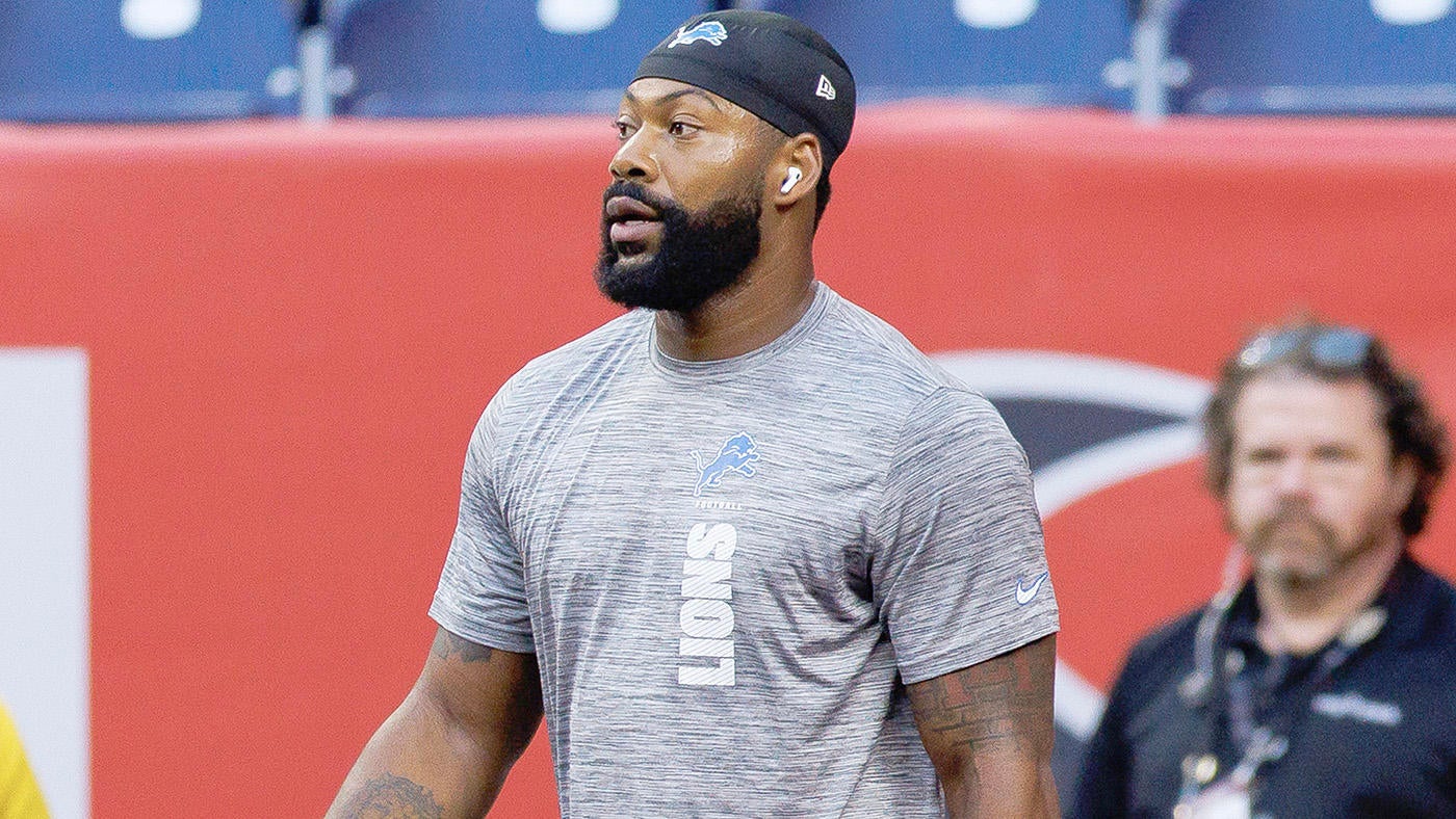 New Lions DE Za'Darius Smith taps into Motor City history, dons iconic Pistons jersey ahead of Detroit debut