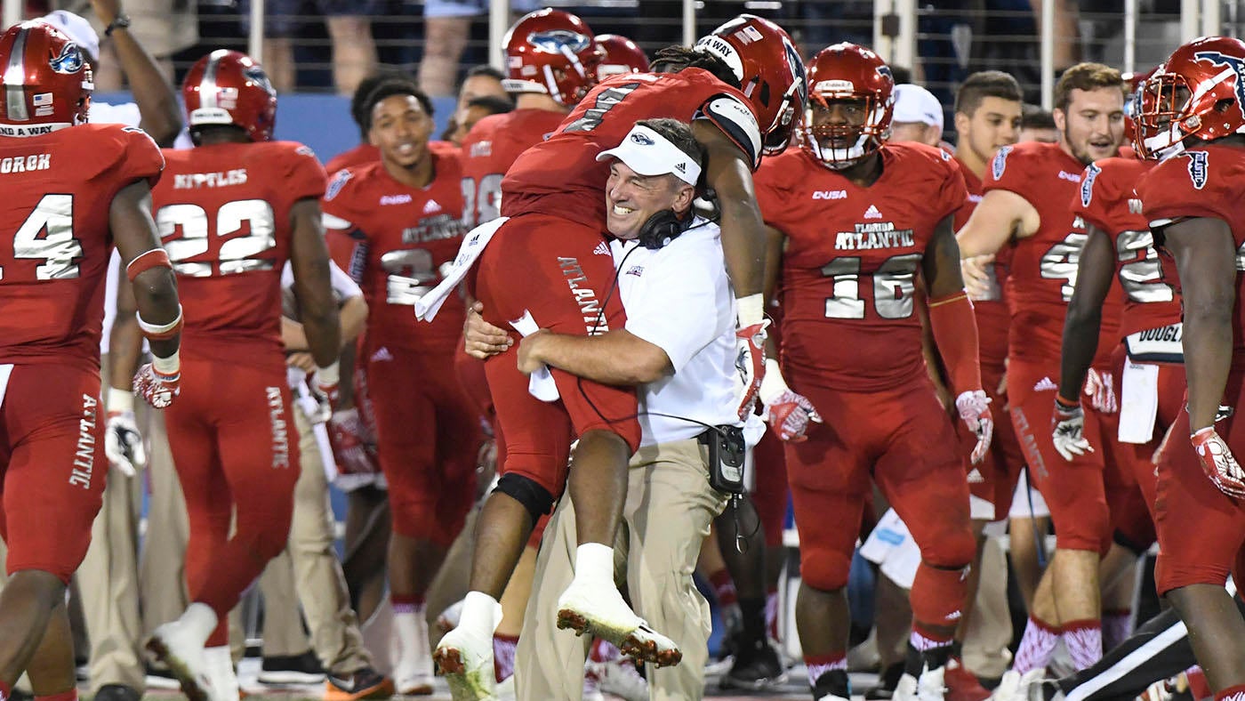 FAU rehires defensive coordinator Roc Bellantoni one week after his ouster following Tom Herman's dismissal