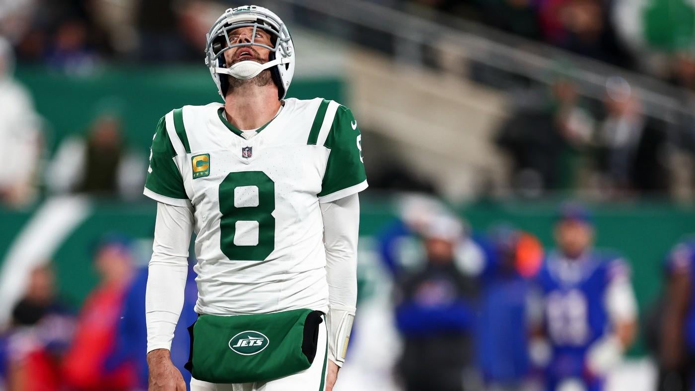 Aaron Rodgers wants to play in 2025 but not for Jets; veteran QB could be benched or placed on IR, per report