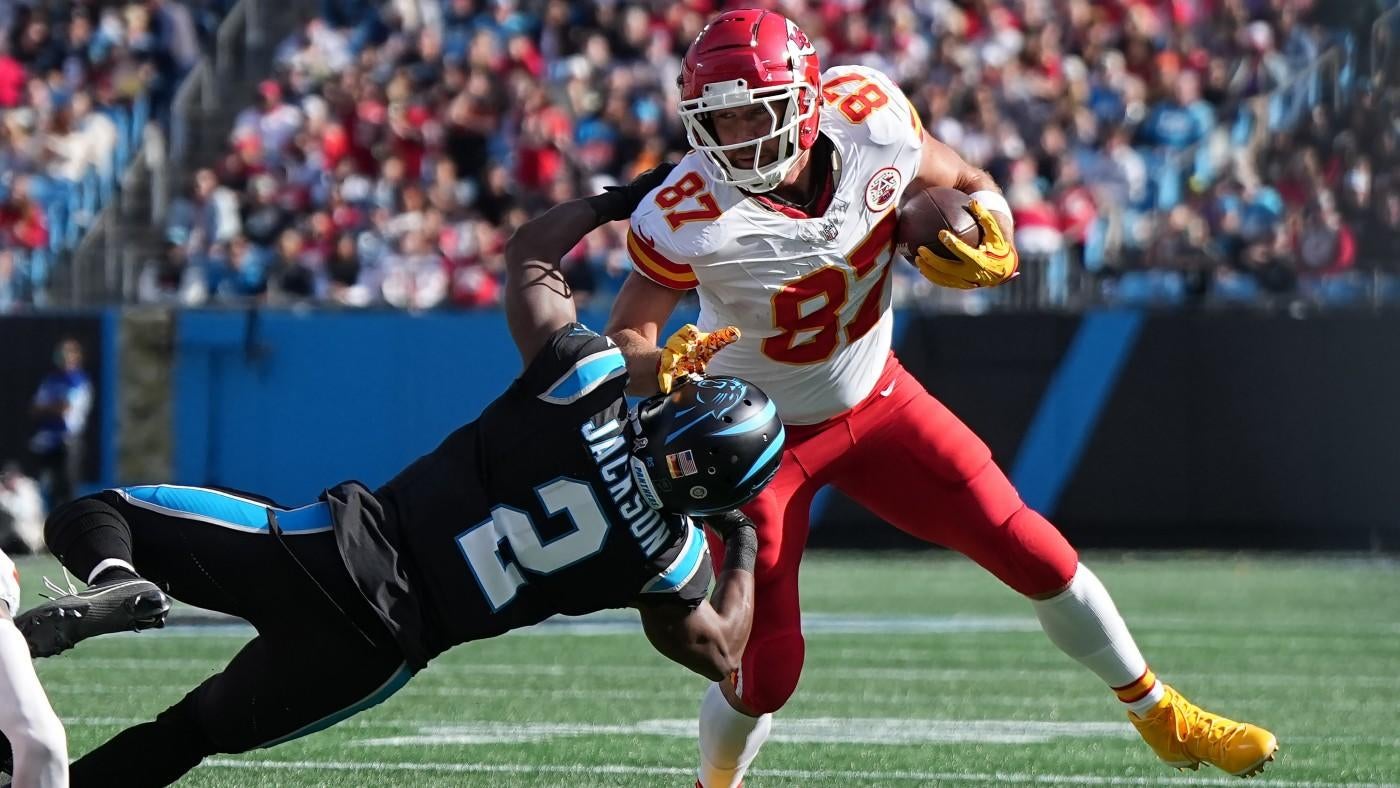 Greatest TE ever? Chiefs' Travis Kelce makes NFL history during Week 12 matchup vs. Panthers