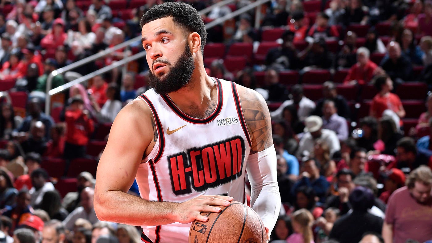 Fred VanVleet ejection: Rockets point guard nearly jams his finger into official's eye during outburst