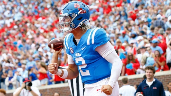 jaxson-dart-ole-miss-usatsi.jpg