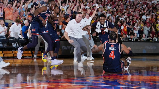 COLLEGE BASKETBALL: NOV 25 Maui Invitational - Auburn vs Iowa State