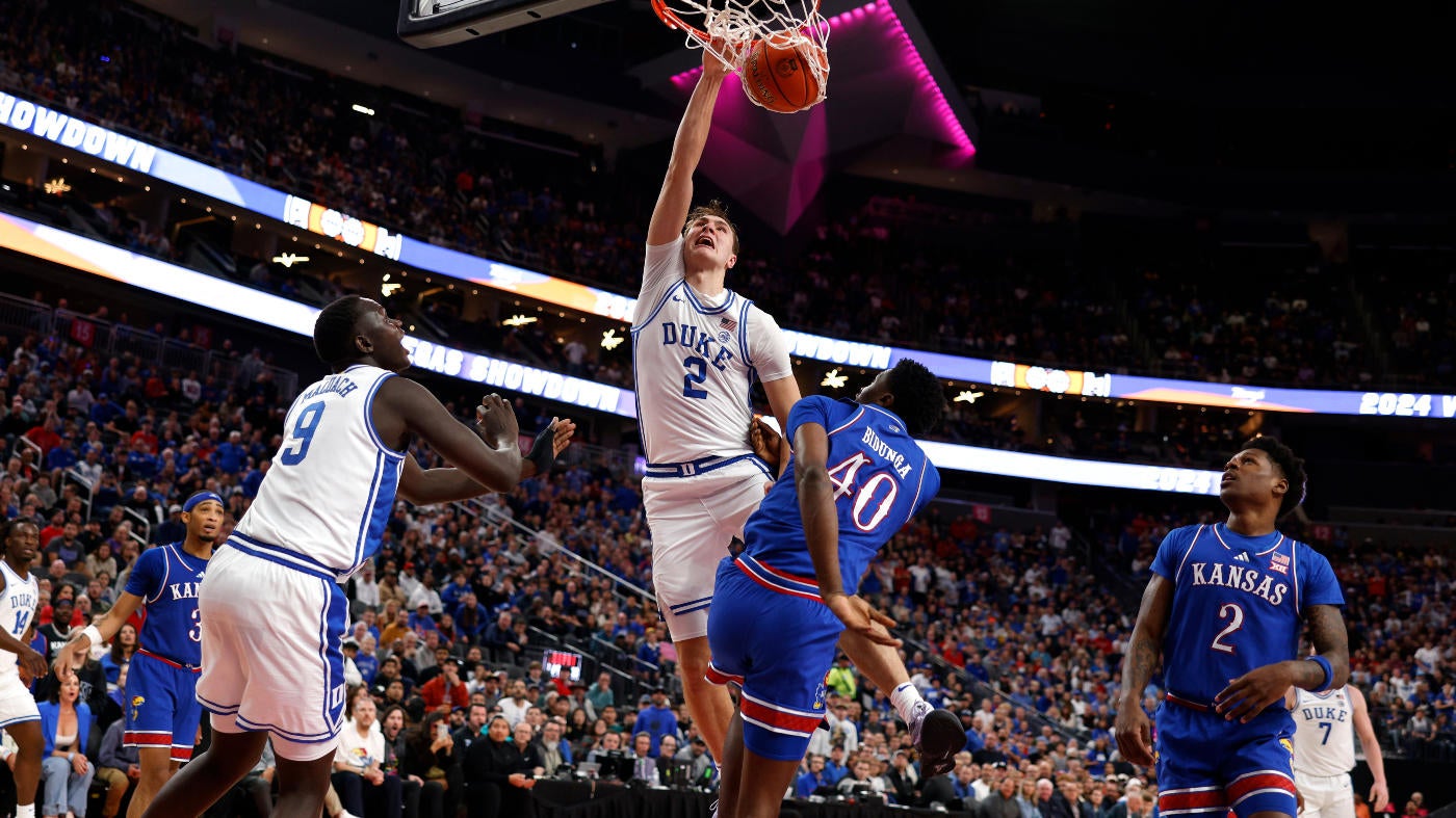 Cooper Flagg Tracker: Duke star freshman struggles in loss to No. 1 Kansas, turns ball over late again