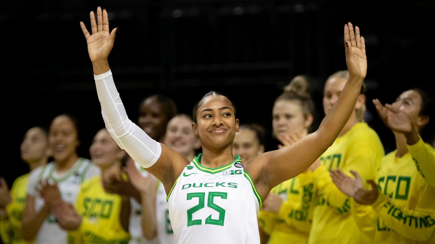 Ex-North Carolina star Deja Kelly blossoming as athlete and broadcaster in final collegiate chapter at Oregon