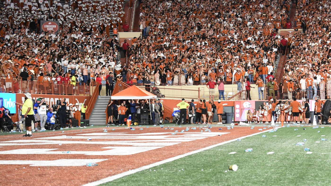 Texas investigation fails to identify, punish fans who threw debris onto field during Georgia game