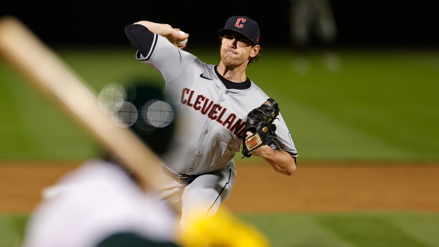 Shane Bieber, Guardians agree to deal: Former Cy Young winner returning to Cleveland, per report