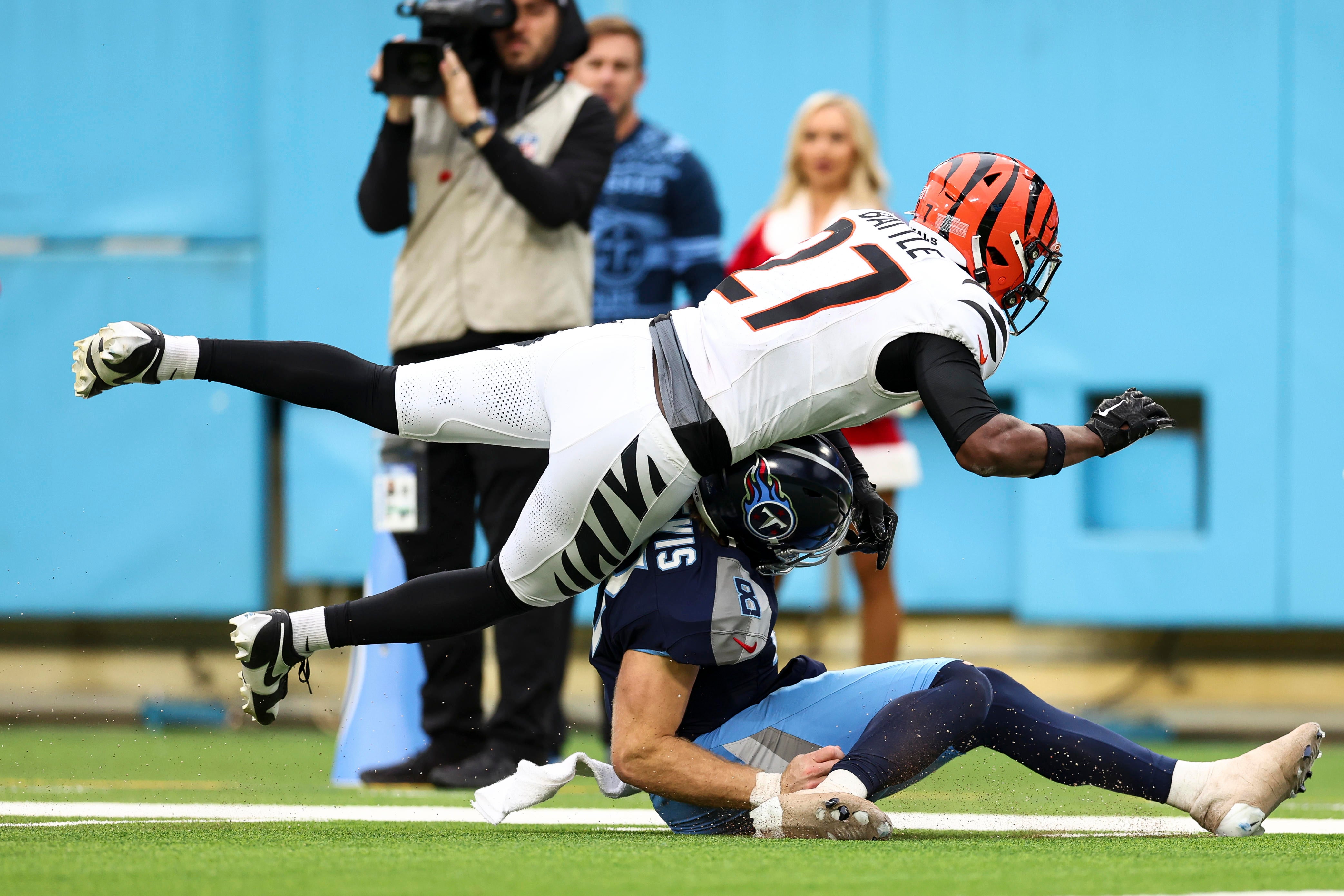 Bengals win over Titans ends with total turnover and penalty numbers never seen before in NFL history