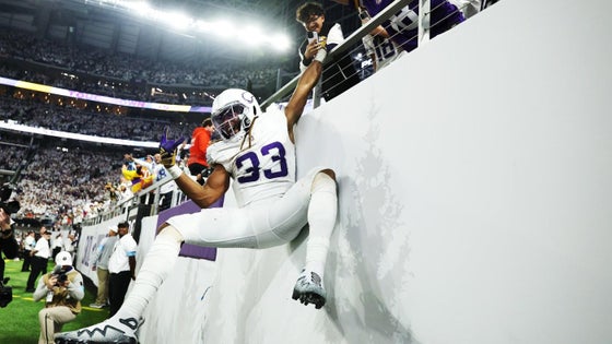 aaron-jones.jpg