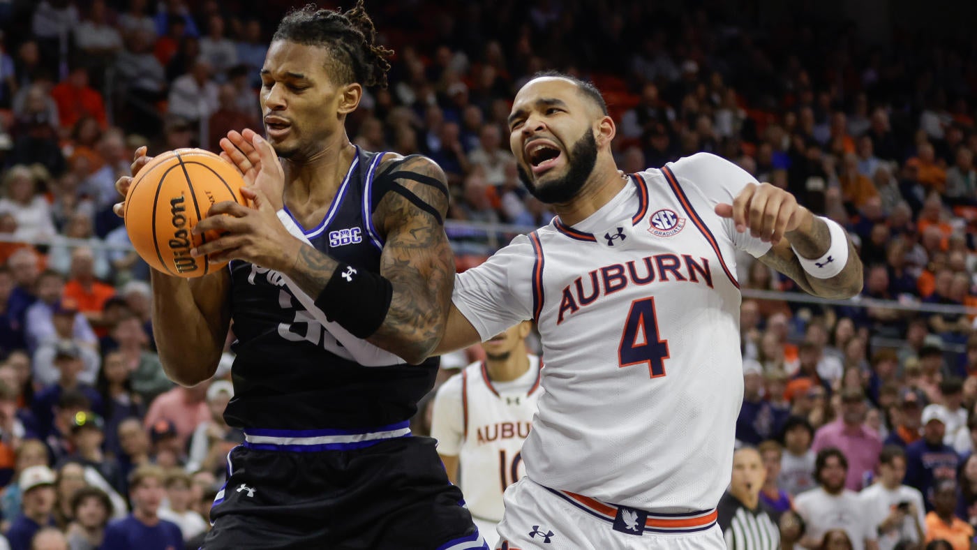 Johni Broome injury: Player of the year candidate leaves Auburn's game vs. Georgia State with shoulder injury