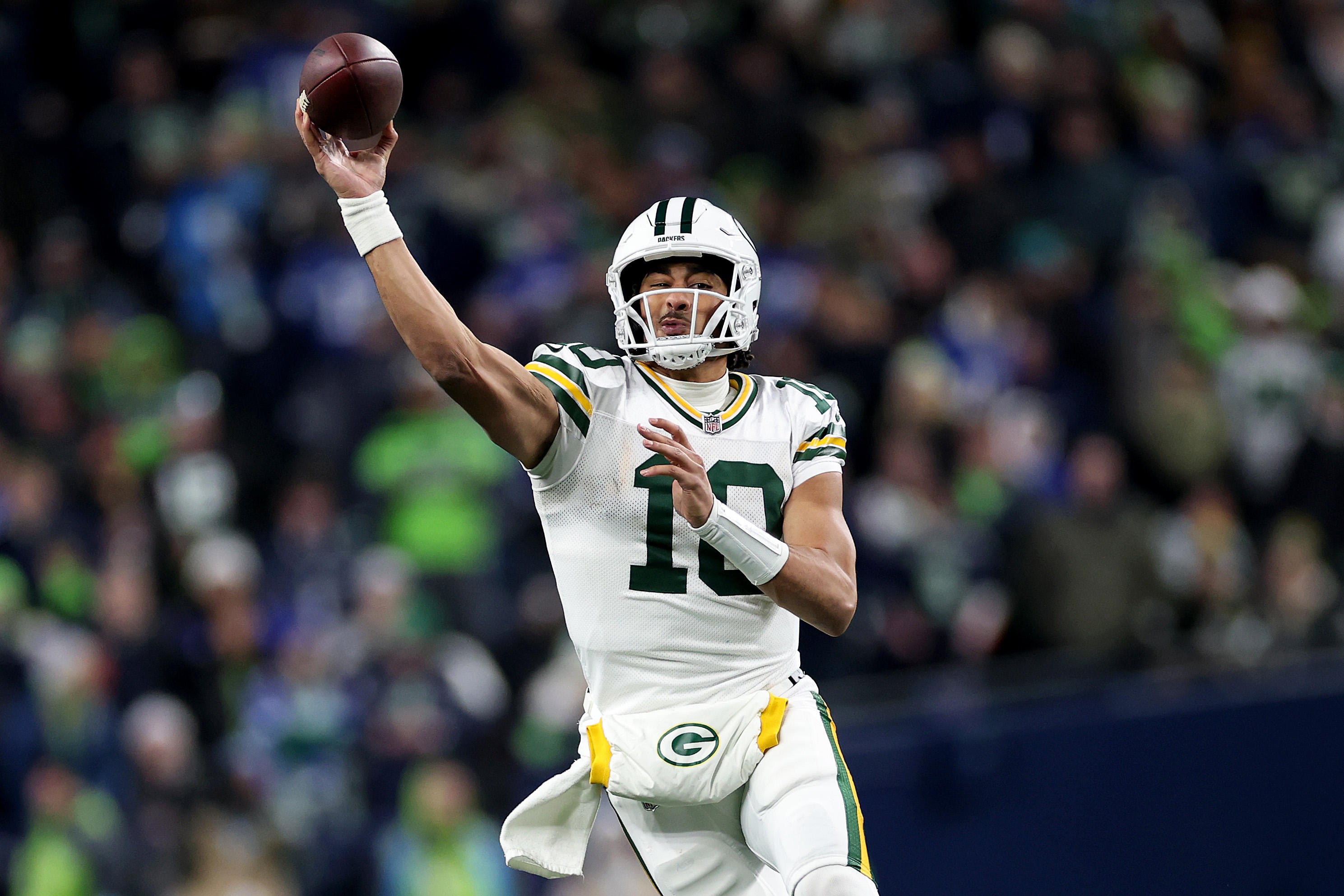 Packers' Jordan Love channeling second-half of season magic once again in 2024, why he's playing like top QB