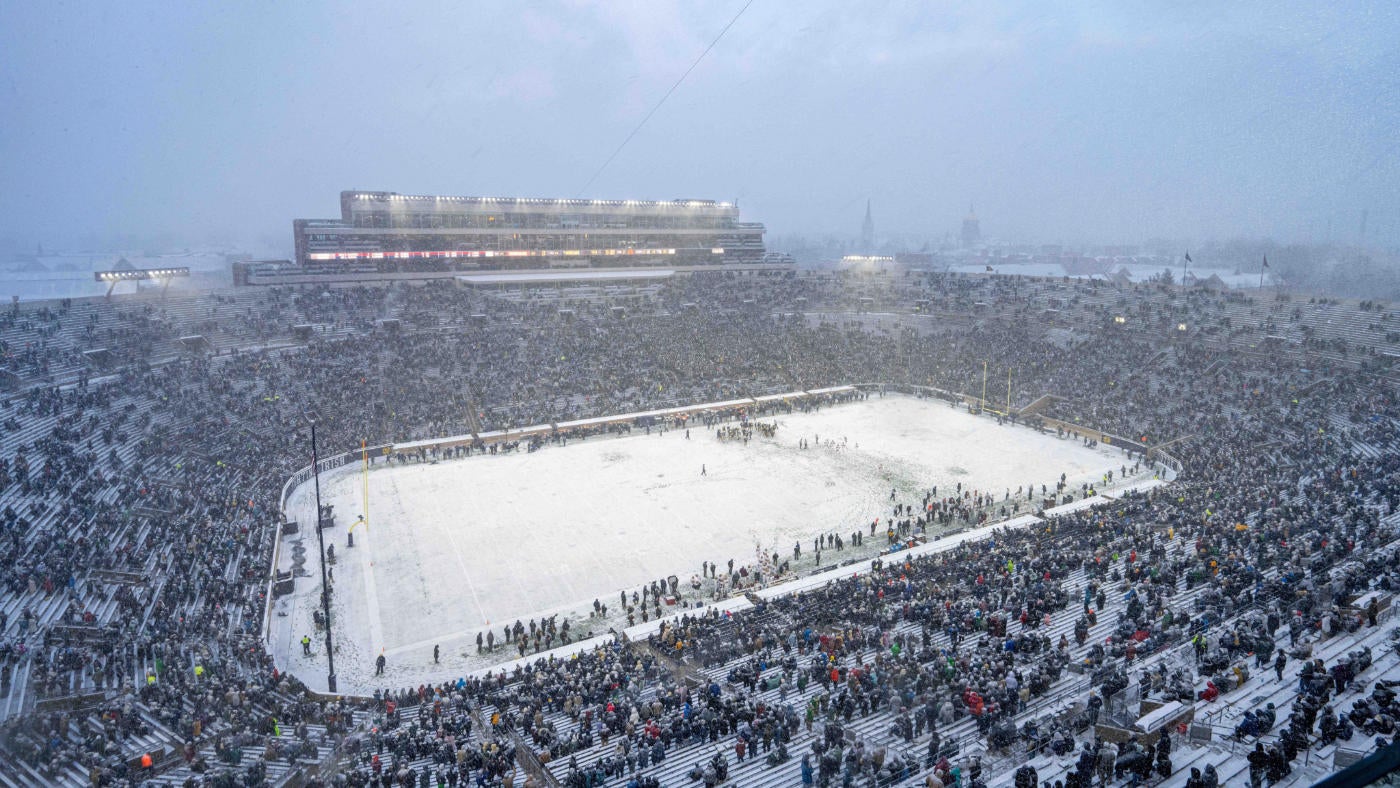 LOOK: Notre Dame blanketed in snow as Irish set to host first-round College Football Playoff game vs. Indiana