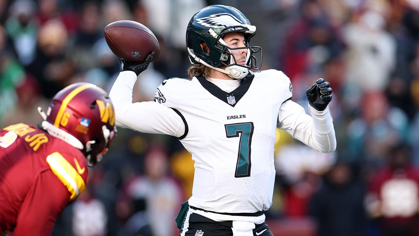 Eagles' Kenny Pickett comes up just short in relief of injured Jalen Hurts: 'I think he settled in well'