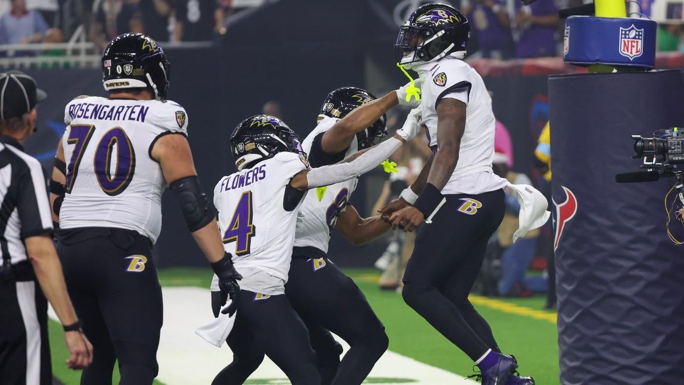 NFL Christmas grades: Lamar Jackson delivers 'A+' for Ravens; Steelers get coal in their stocking with 'D-'