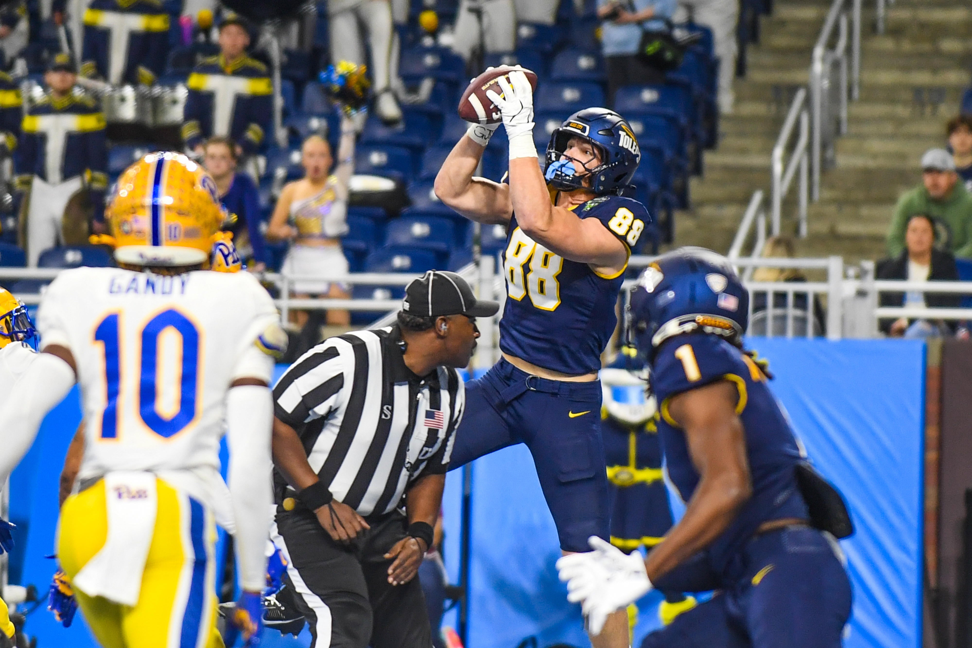 GameAbove Sports Bowl Recap Pitt vs. Toledo Stream of General Videos