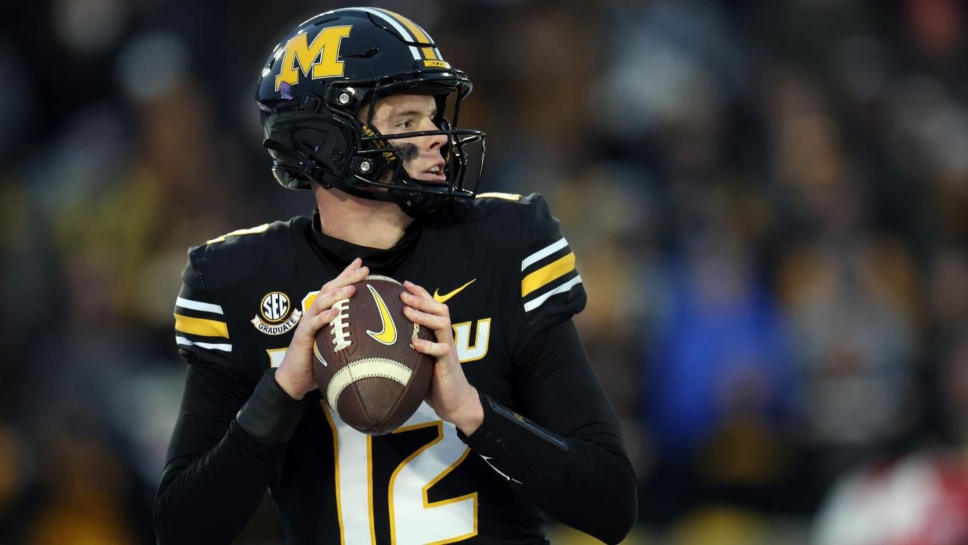 2024 Music City Bowl odds, prediction, line: Missouri vs. Iowa odds, picks, props from expert who's 232-150