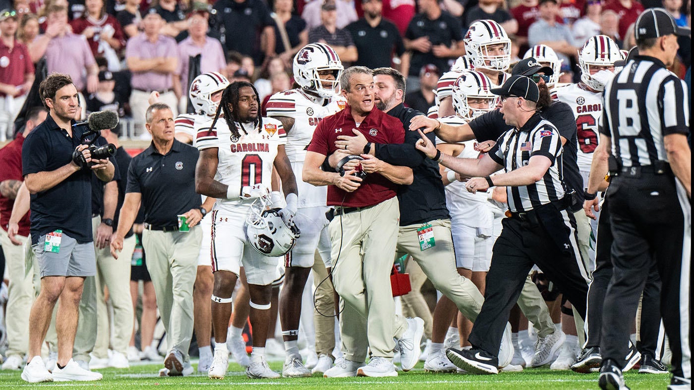 COLLEGE FOOTBALL: DEC 31 Cheez-It Citrus Bowl - South Carolina vs Illinois