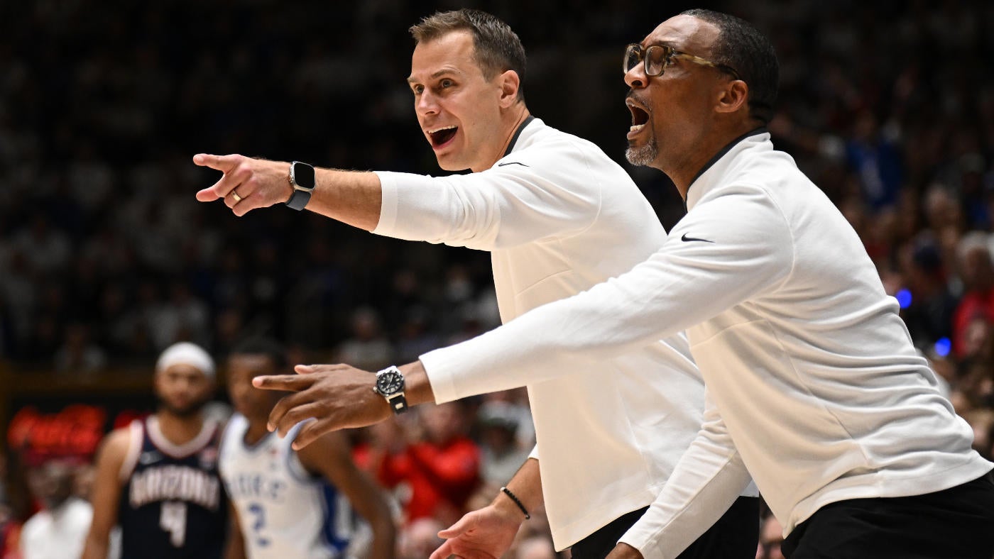 Duke coach Jon Scheyer misses No. 4 Blue Devils' game at SMU due to illness