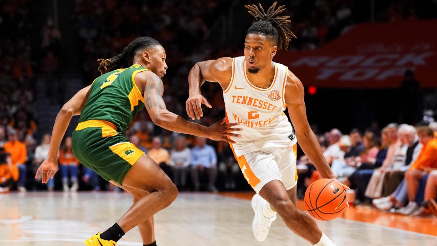 Tennessee vs. Arkansas odds, prediction: 2025 college basketball picks, Jan. 4 best bets by proven model