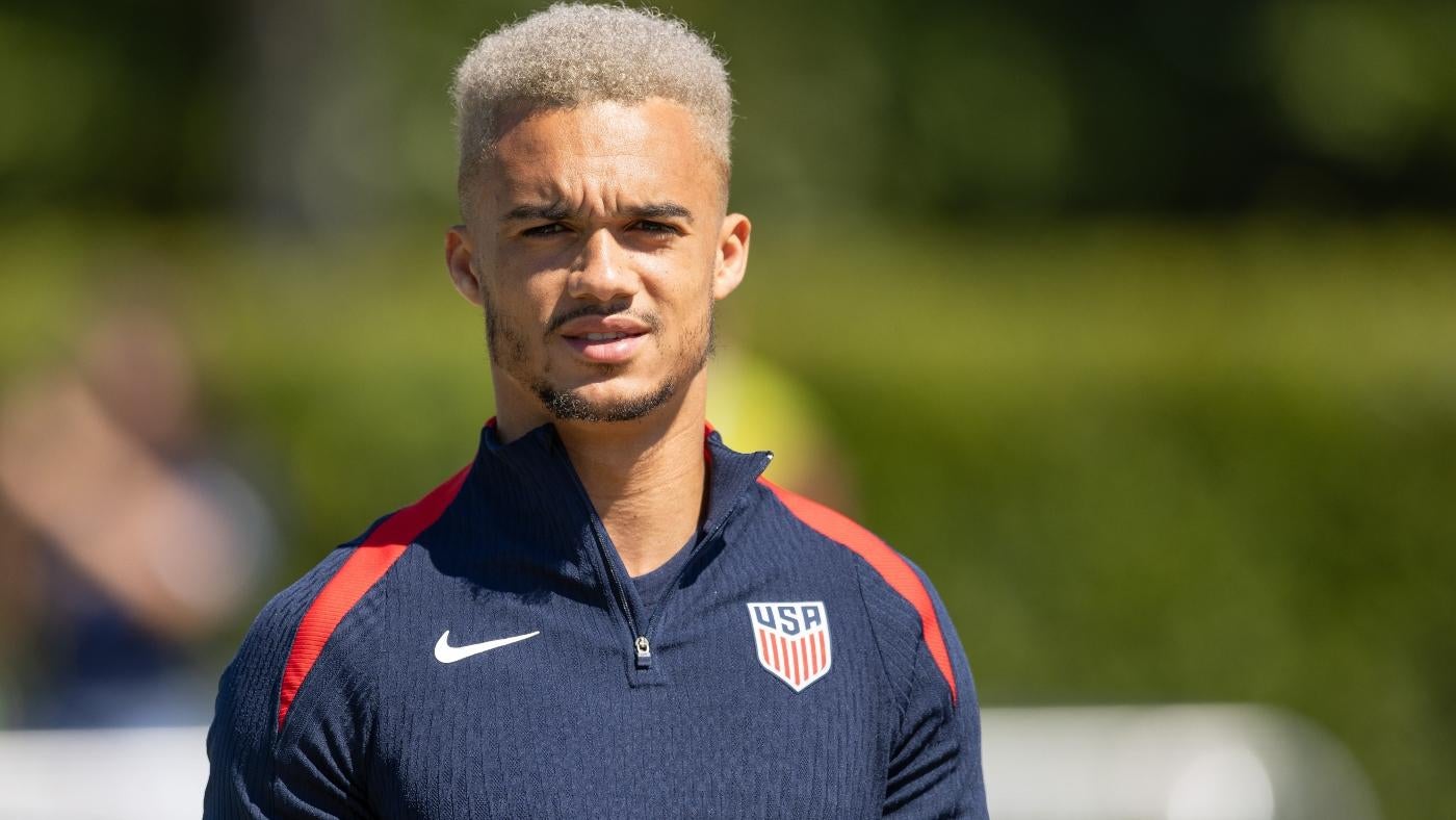 USMNT's Antonee Robinson named U.S. Soccer Male Player of the Year, tops in-form Christian Pulisic