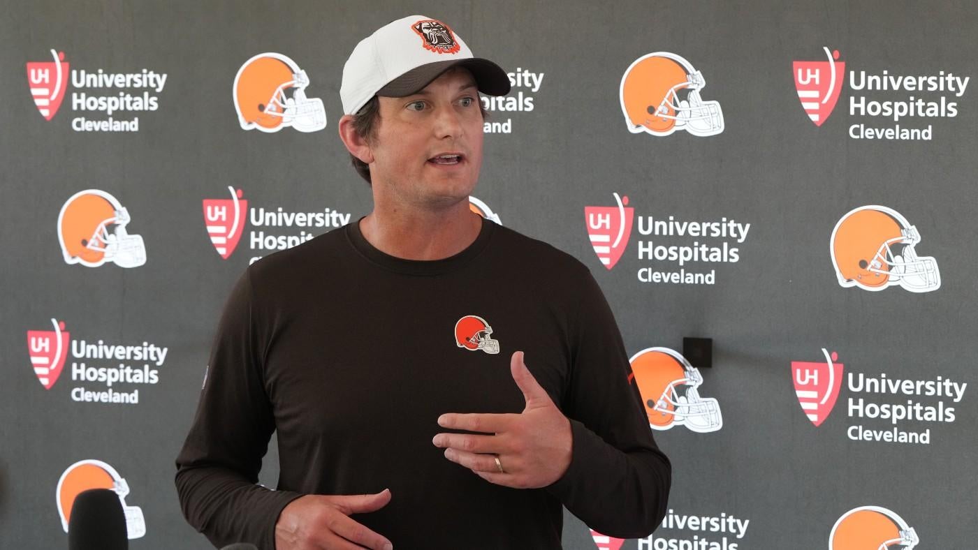 Browns fire offensive coordinator Ken Dorsey, reportedly plan to keep Kevin Stefanski