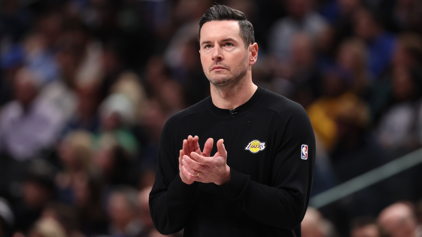 Lakers coach JJ Redick says Los Angeles wildfire has forced his family to evacuate: 'People are scared'