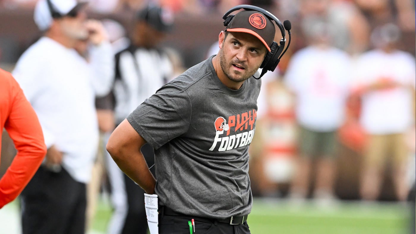 Browns promote Tommy Rees to offensive coordinator after Ken Dorsey firing, per report