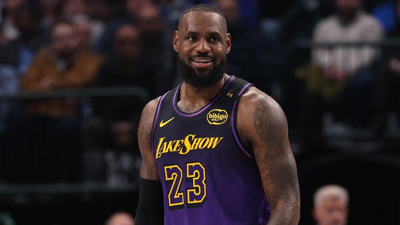 Lakers' LeBron James reacts to viral fan freakout during win over Heat: 'That's what it's all about'