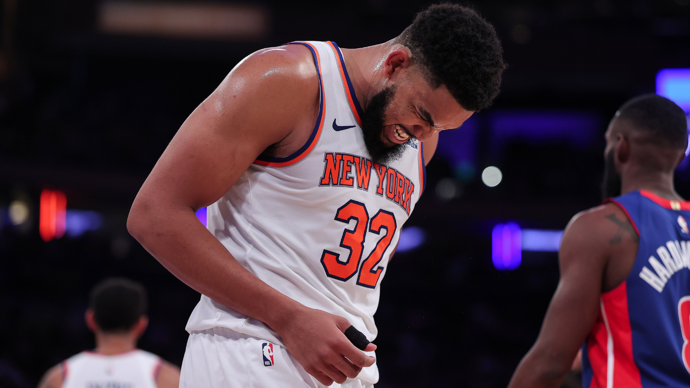 Karl-Anthony Towns injury update: Knicks star has bone chip in sprained thumb, per report