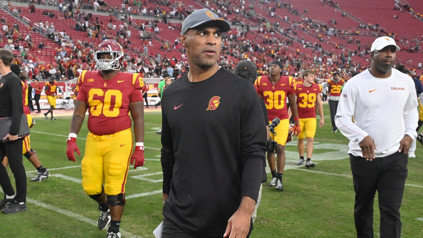 USC extends D'Anton Lynn: Defensive coordinator received outside interest after leading one-year turnaround