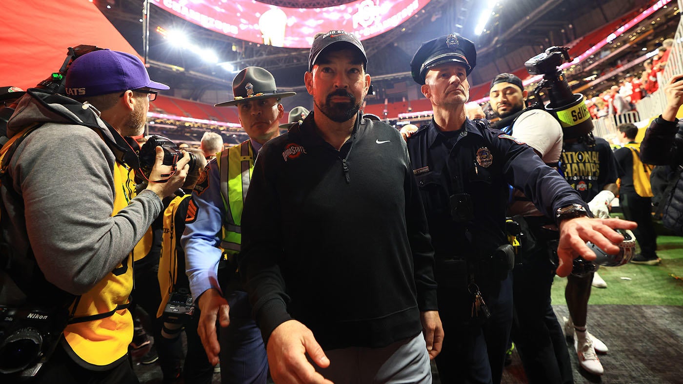 WATCH: Golf cart carrying Ryan Day, Ohio State players hits wall following CFP National Championship