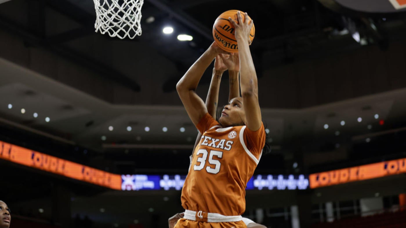 Women's Bracketology: Texas' huge week complicates jam-packed No. 1 seed race