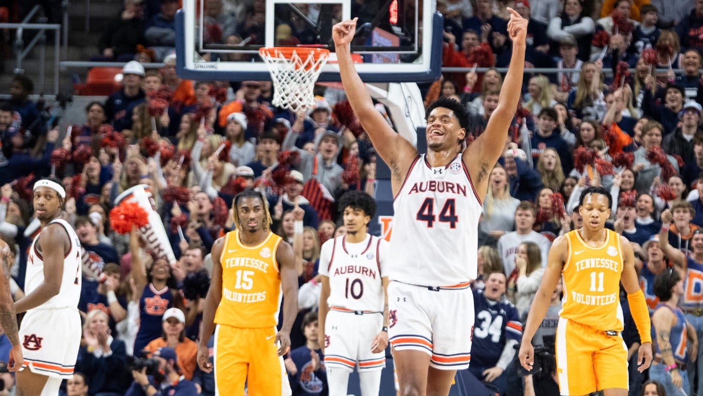 No. 1 Auburn survives scare in showdown vs. No. 6 Tennessee, gets big win and star player Johni Broome back