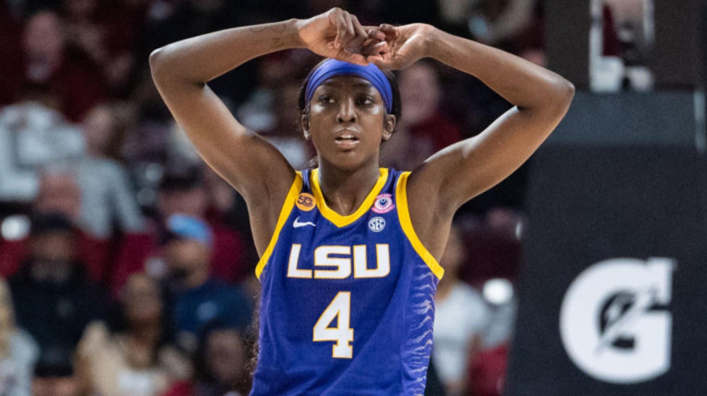 South Carolina apologizes to LSU's Flau'Jae Johnson after arena DJ played song from her late father