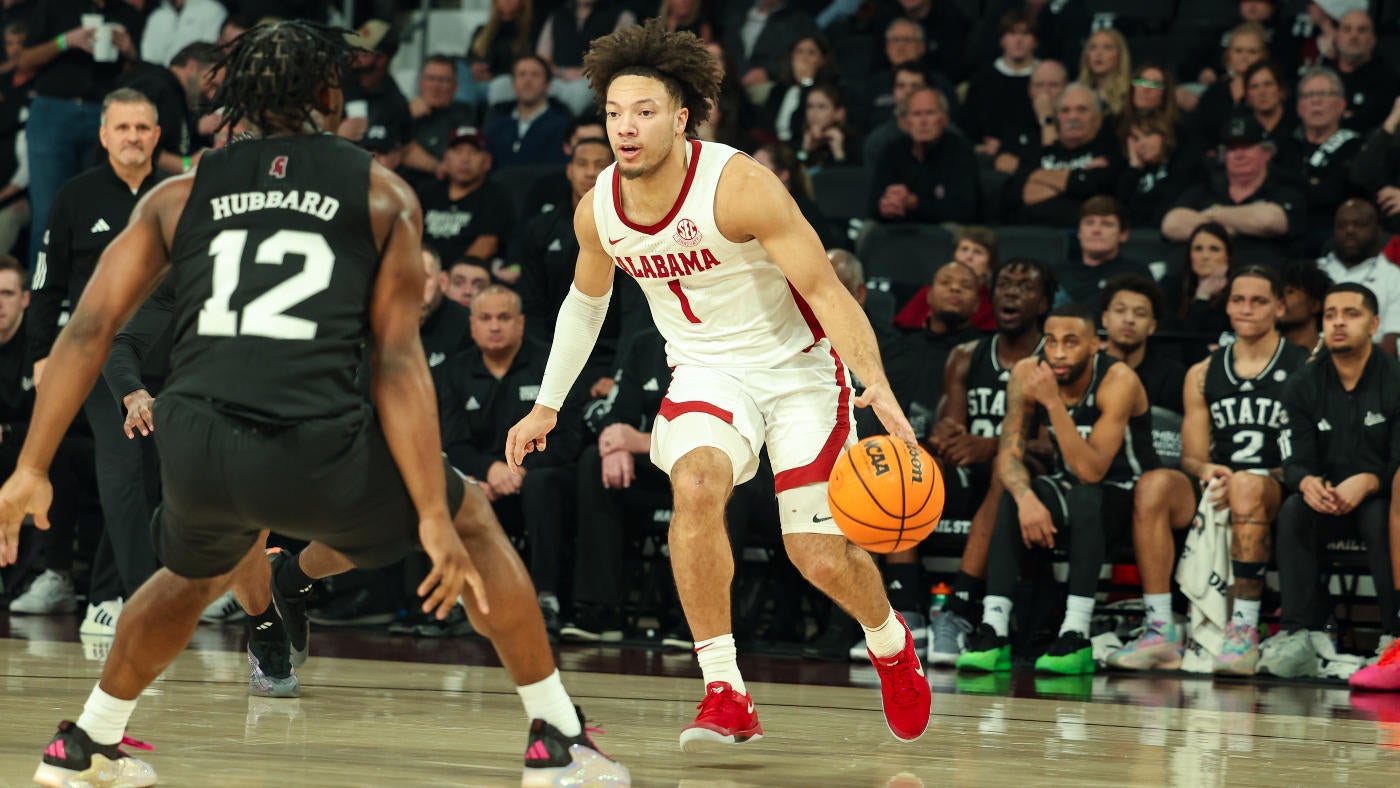 Alabama's Mark Sears returns to starting lineup, sparks Crimson Tide to road win vs. Mississippi State