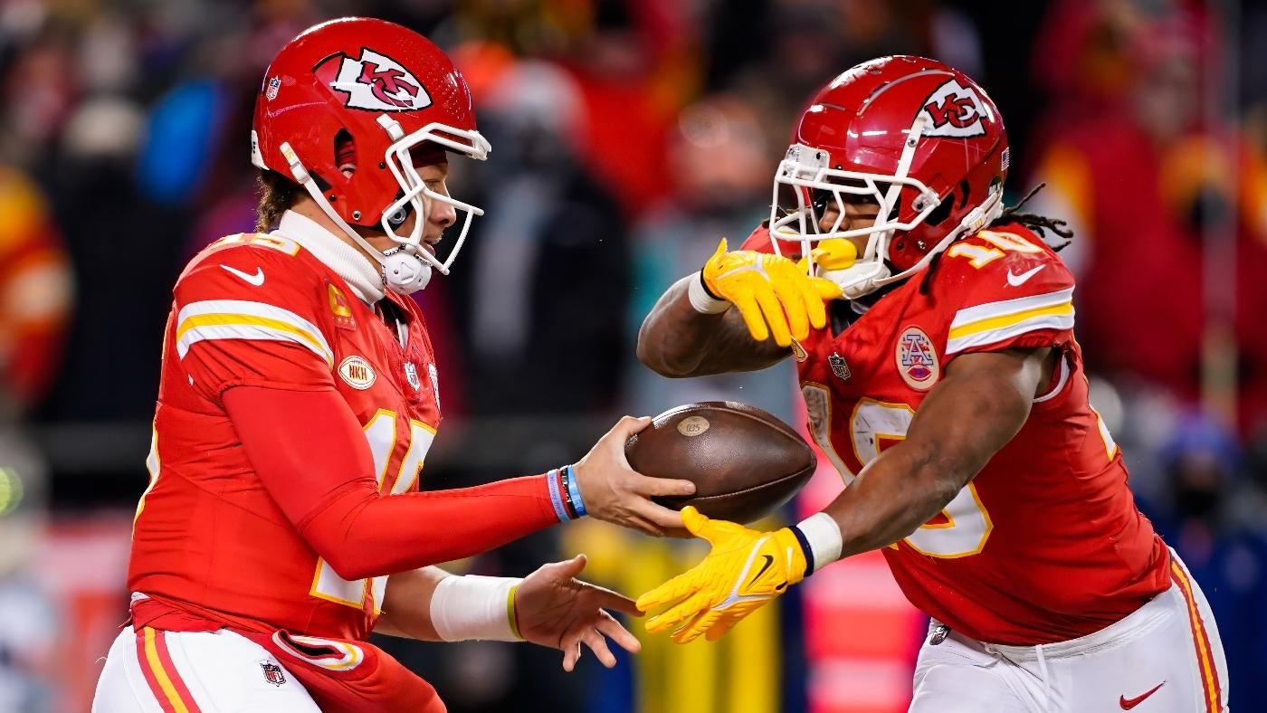 NFL player props, Super Bowl 59 picks, Chiefs vs. Eagles parlay, odds, AI predictions for Hurts, Pacheco