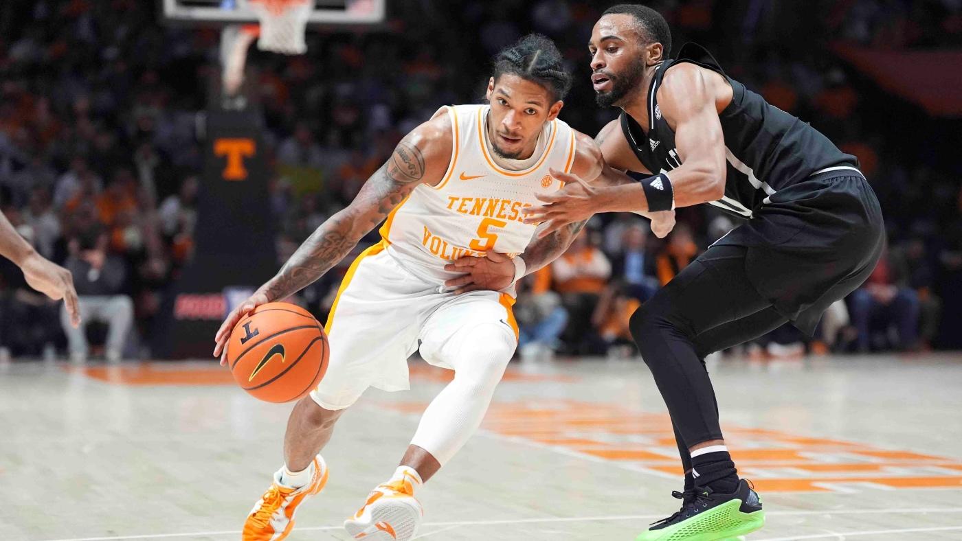 Tennessee vs. Florida odds, prediction: 2025 college basketball picks, Feb. 1 best bets from proven model